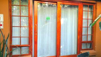 International / Couples Room | Teres/patio