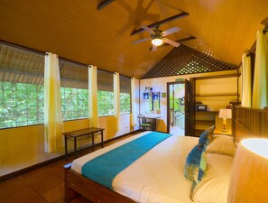 Rom – standard | Safe på rommet, skrivebord, wi-fi (inkludert) og sengetøy