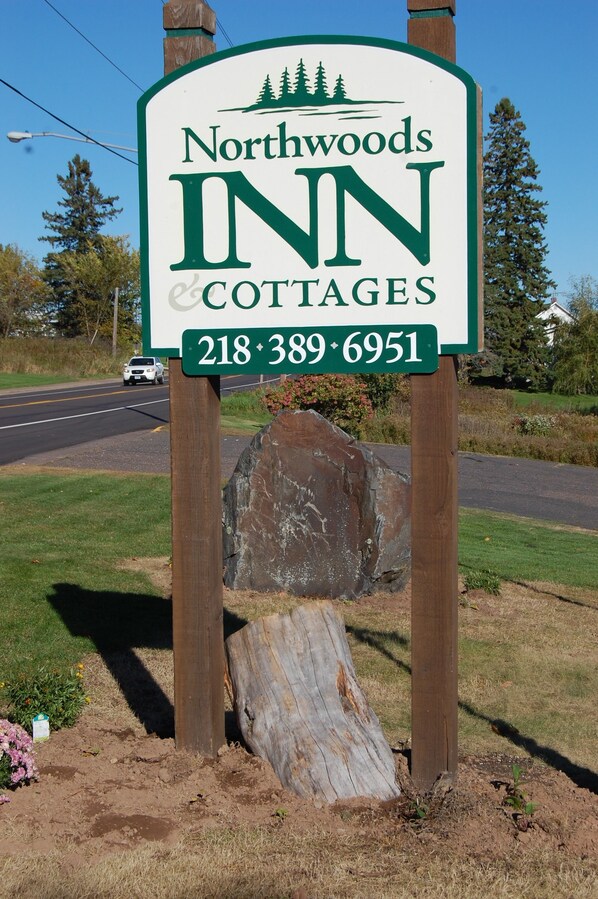 Vista frontal de la propiedad