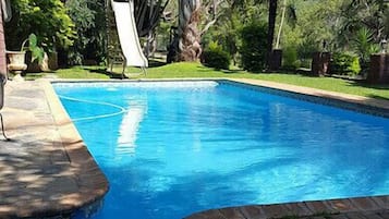 Udendørs pool