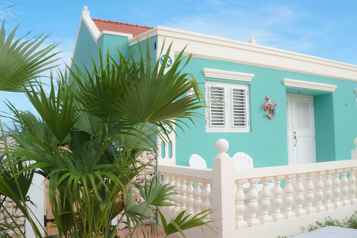 Villa Romantique, 2 chambres, patio, vue établissement | 2 chambres, literie de qualité supérieure