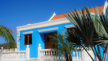 Premier Villa, 3 Bedrooms, Kitchen | Balcony