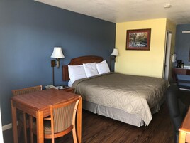 1 habitación, escritorio, tabla de planchar con plancha y wifi gratis