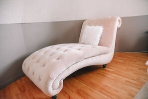 Penthouse | Living area | Flat-screen TV - Bella's Castle (Morden)