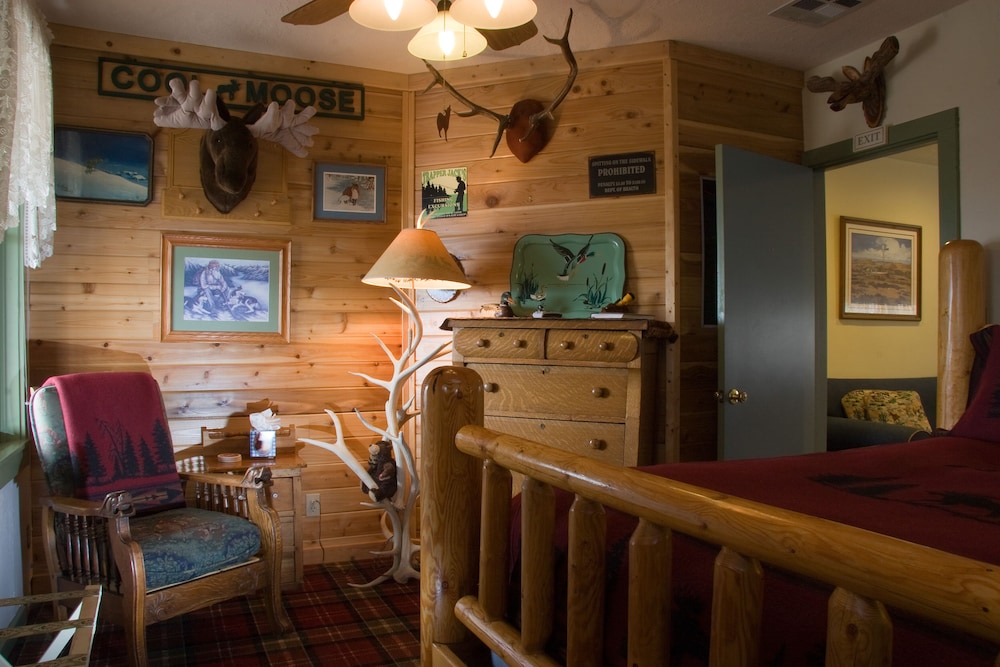 Ghost City Inn by null