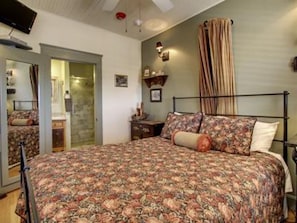 Standard Triple Room, Ensuite, Mountain View (Miner's Suite) - Ghost City Inn (Jerome)