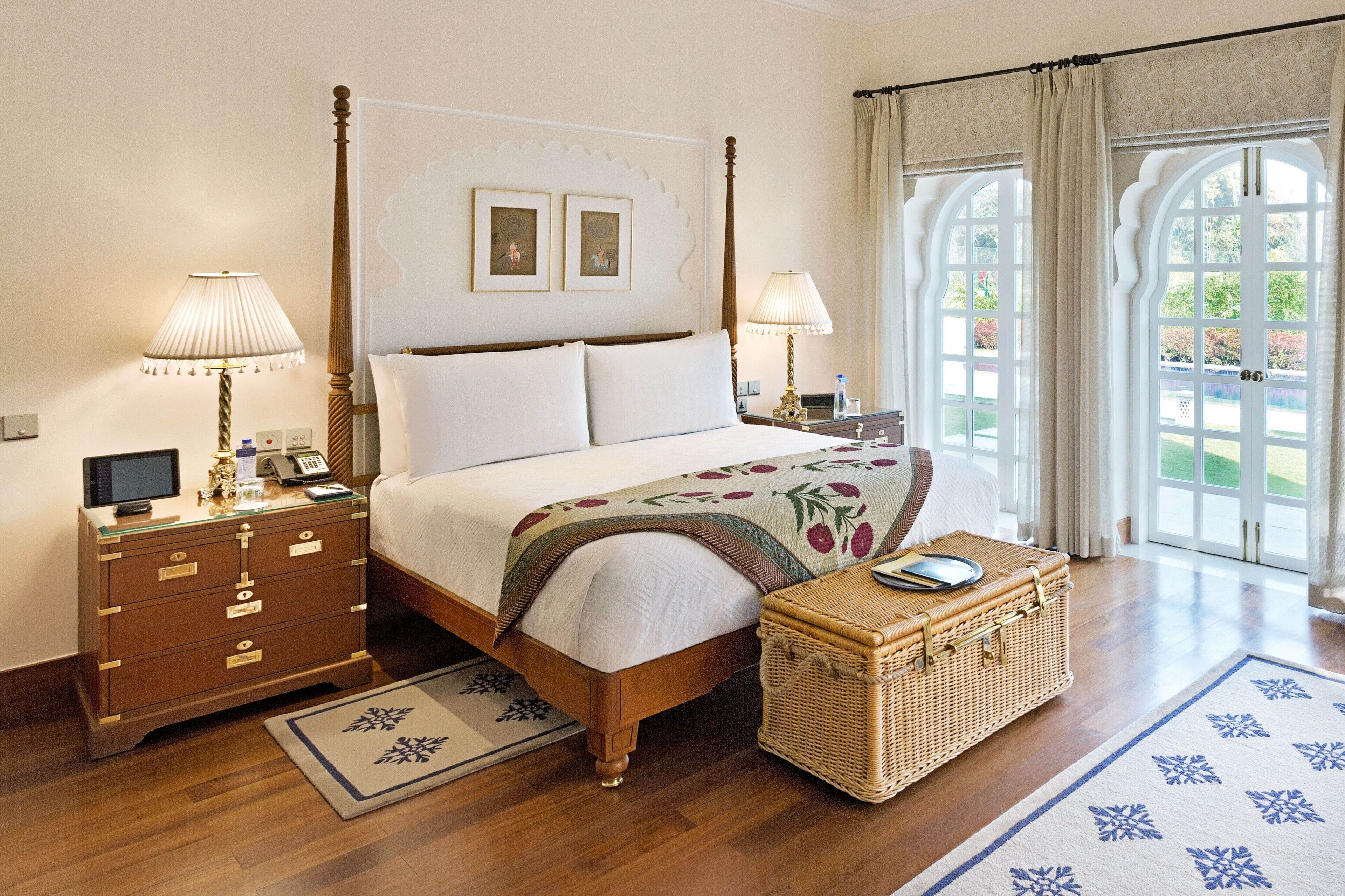 luxury villa, private pool | premium bedding, minibar, in-room safe, desk