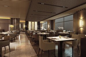 2 restaurants; breakfast, lunch, and dinner served - Courtyard by Marriott Xinchang (Shaoxing)