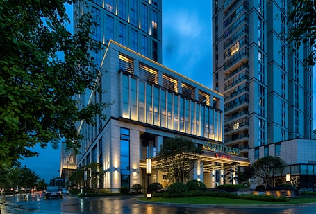 Front of property. Courtyard by Marriott Xinchang