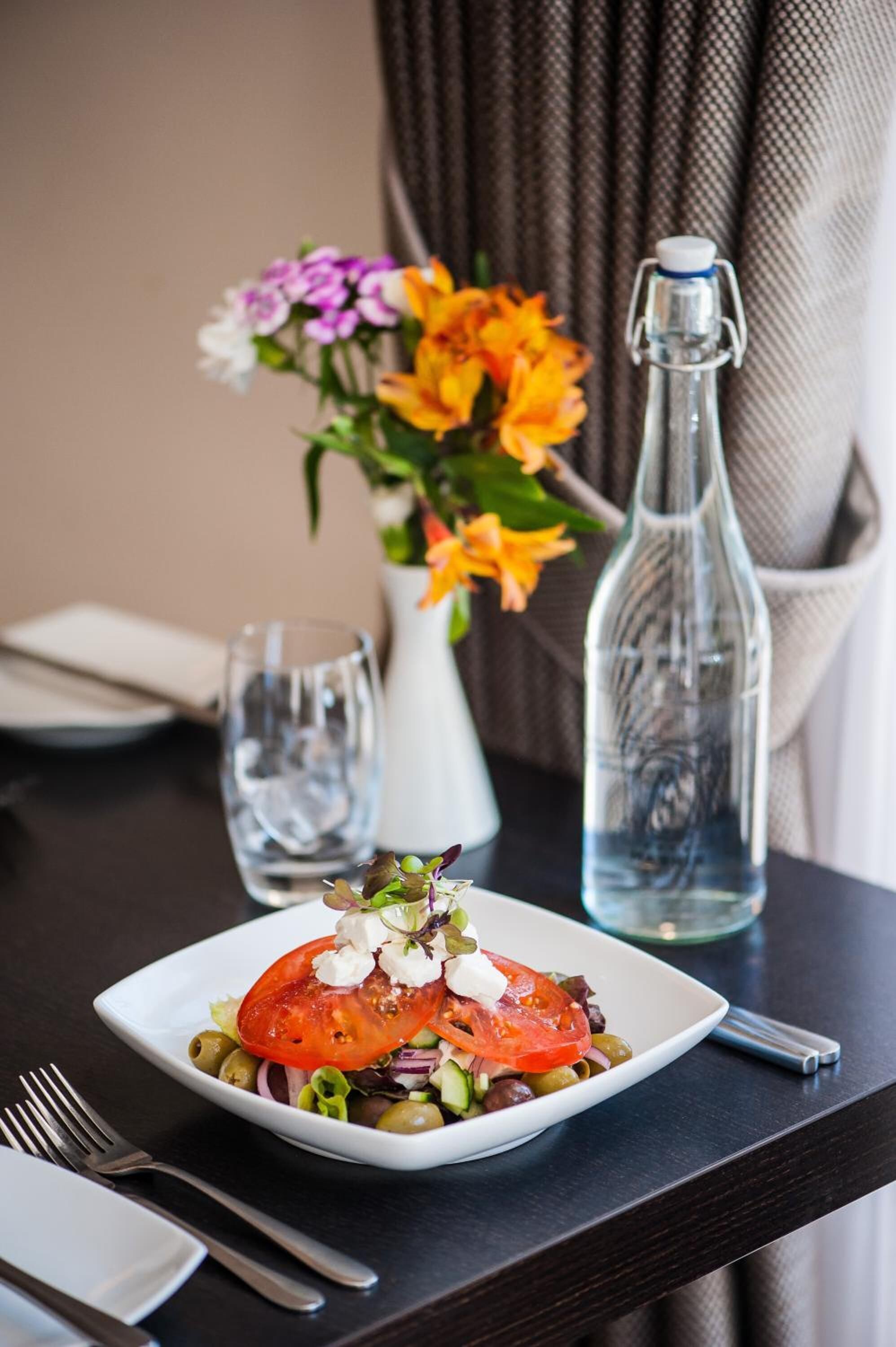 breakfast and dinner served