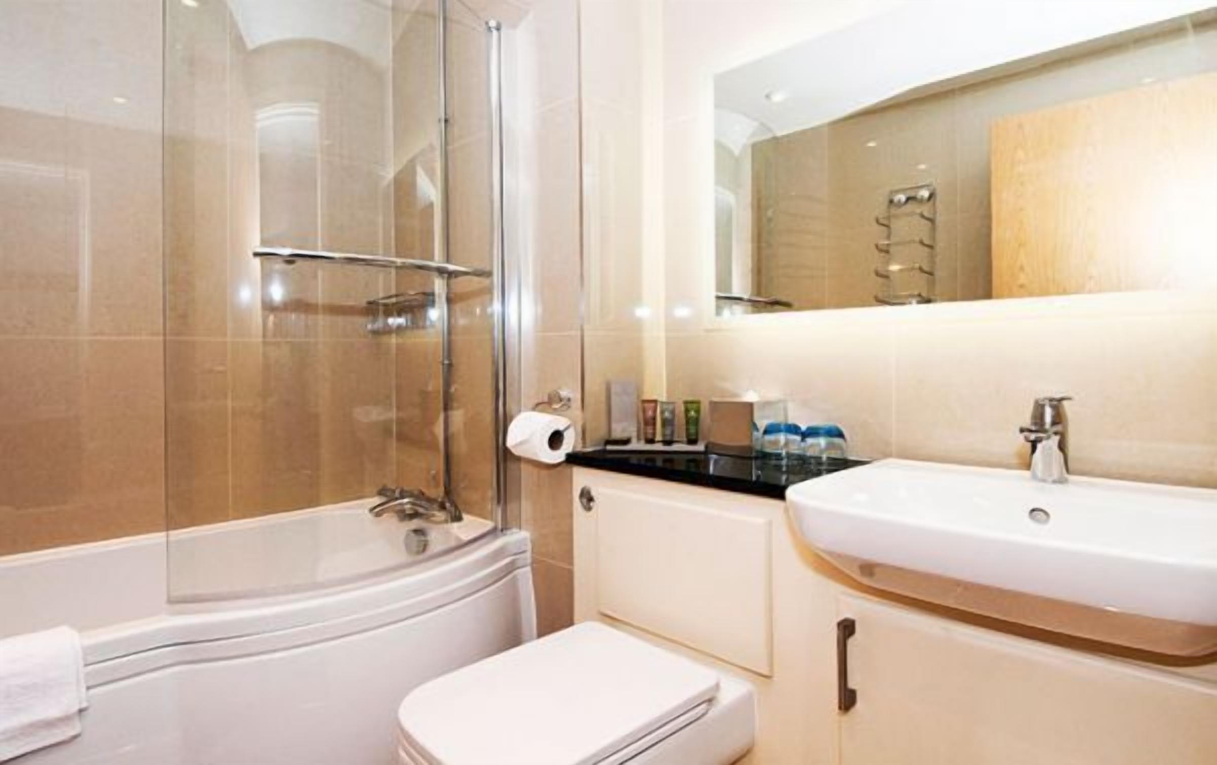 business double room, balcony | premium bedding, in-room safe, desk, laptop workspace