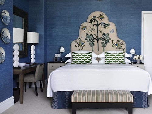 The Whitby Hotel