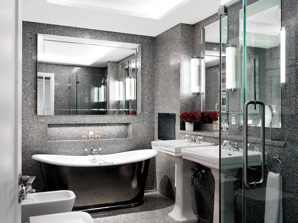 The Whitby Hotel by null
