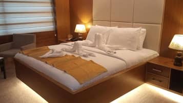 1 bedroom, minibar, in-room safe, desk