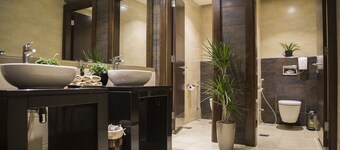 Sulaf Luxury Hotel