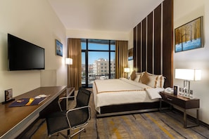 Standard Double Room | Minibar, in-room safe, desk, blackout curtains - Sulaf Luxury Hotel (Amman)
