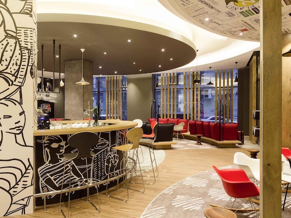 2 bars/lounges - ibis Yerevan Center (Yerevan)