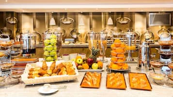 بوفيه فطور يوميًا مقابل رسوم