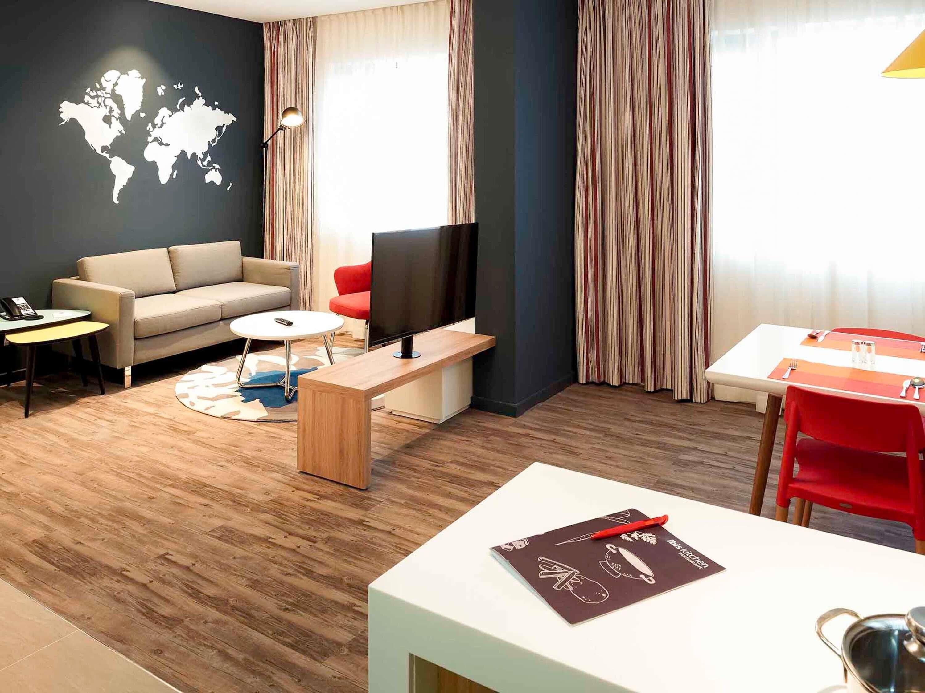 1 bedroom, in-room safe, desk, blackout drapes