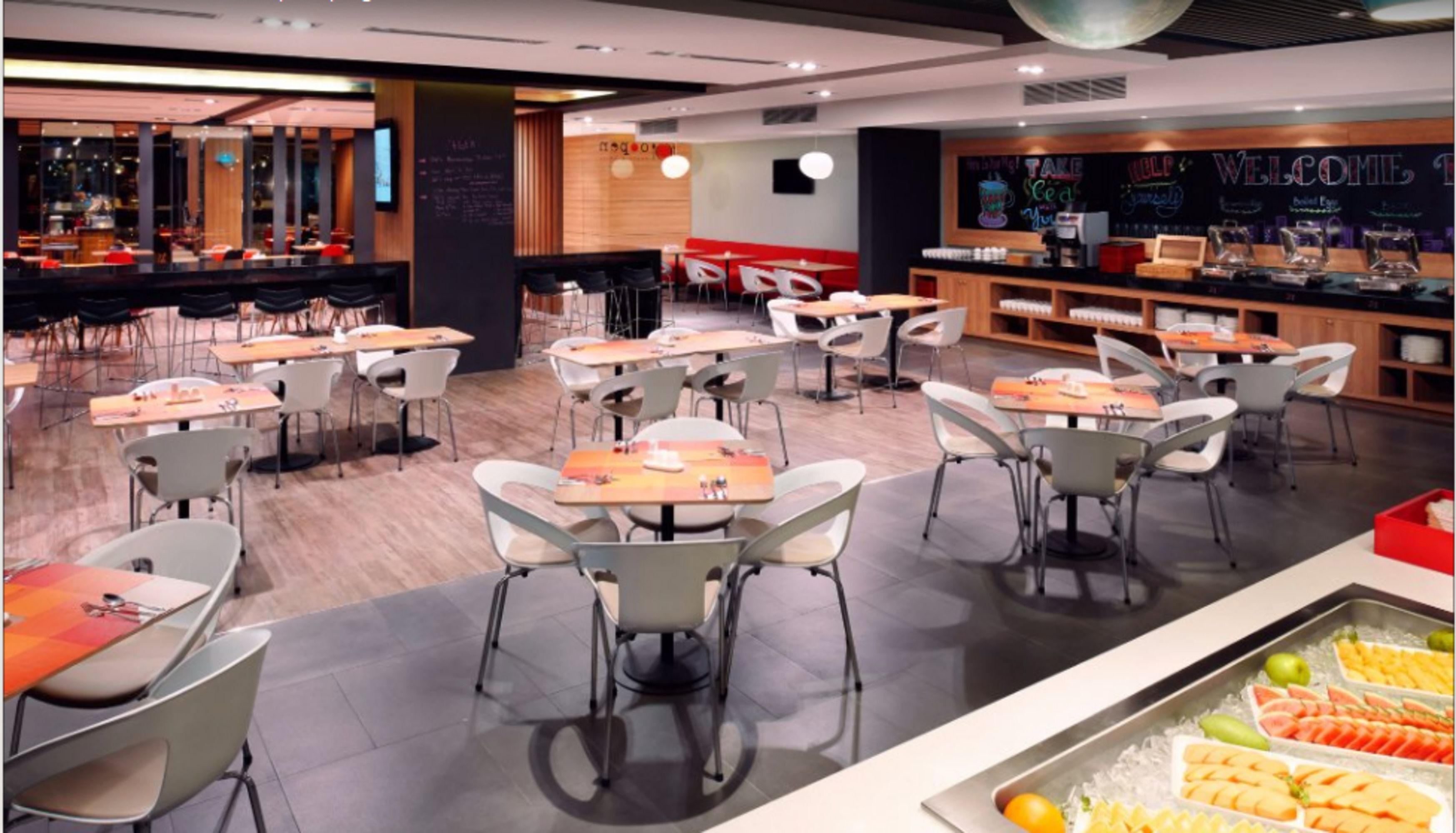 breakfast, lunch and dinner served