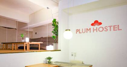 plumhostel
