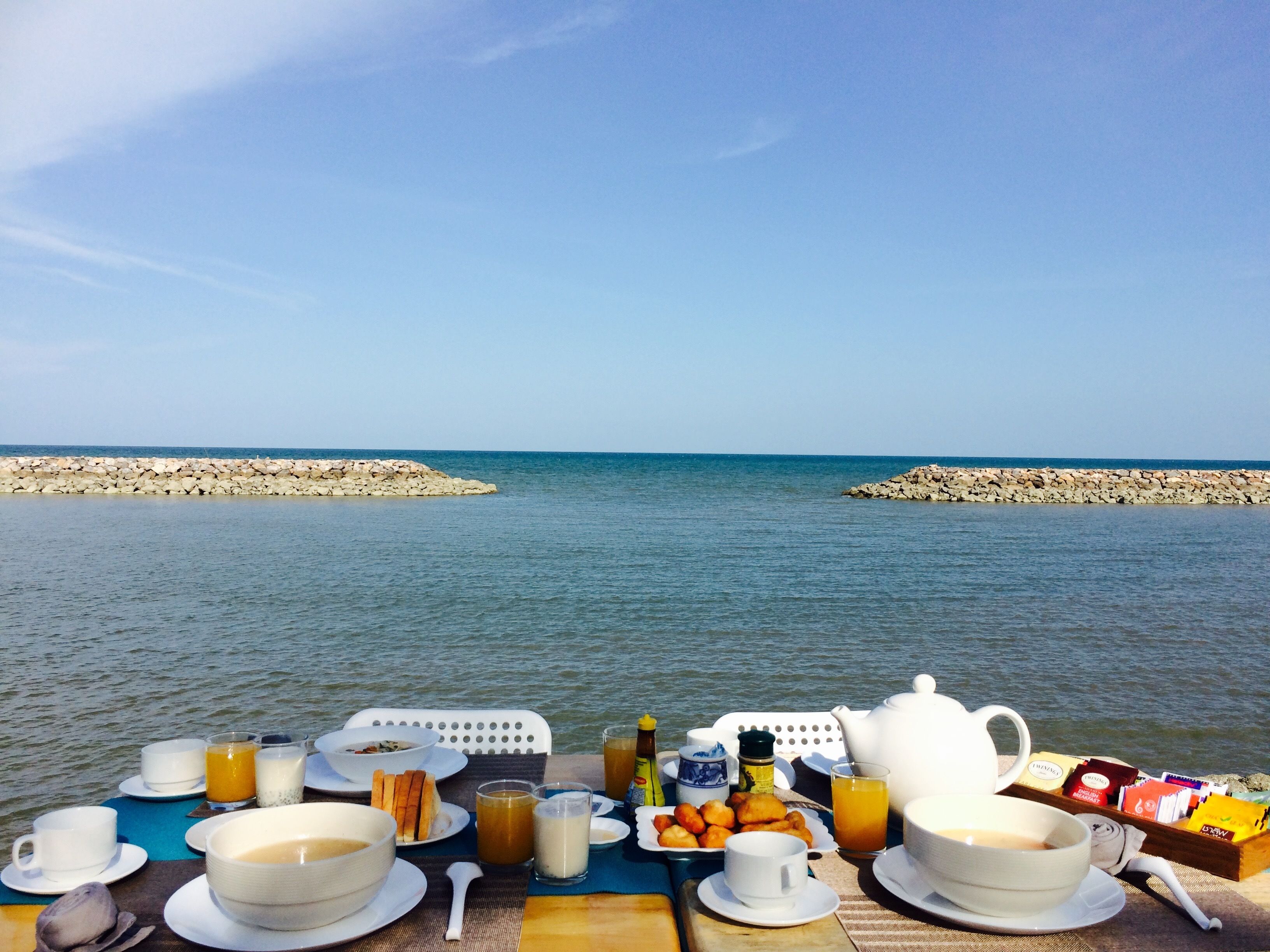 รับประทานอาหารกลางแจ้ง