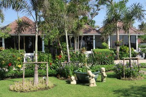 Lobby - Chomtalay Resort at Had Chaosamran Beach (Ban Laem)