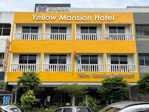 Front of property - Yellow Mansion Hotel Melaka Raya (Malacca City)