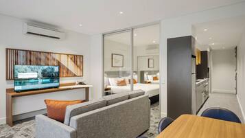 One Bedroom with Balcony | Minibar, in-room safe, desk, soundproofing