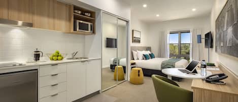 1 bedroom, desk, iron/ironing board, free WiFi