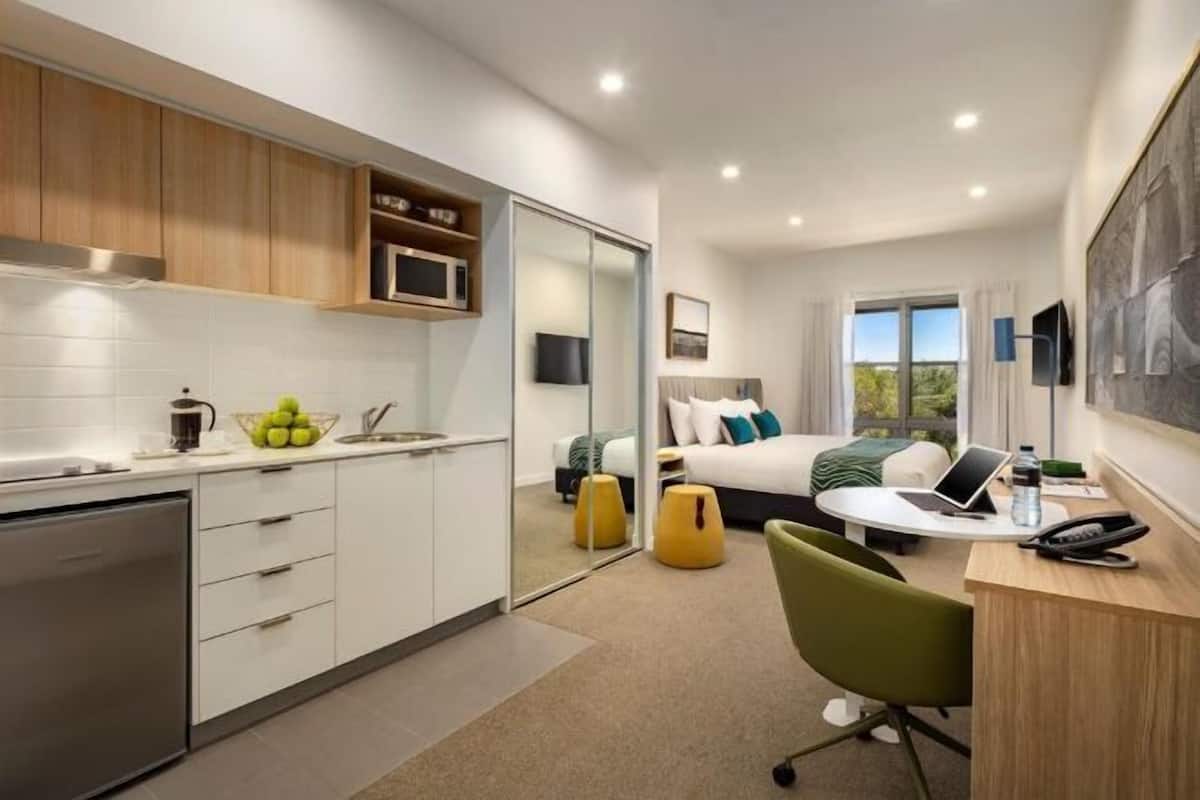 1 bedroom, desk, iron/ironing board, free WiFi