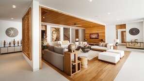 Body treatments, aromatherapy, Thai massages, massages on the beach - Villa Amarapura (Pa Klok)