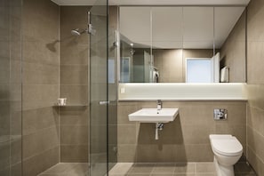Duschwanne, Regendusche, Designer-Toilettenartikel, Haartrockner