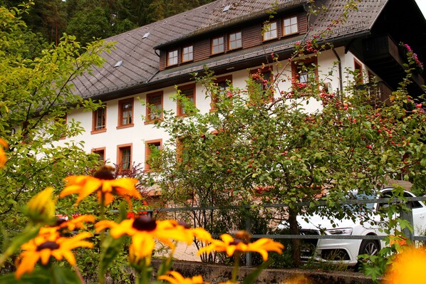 บริเวณภายนอก