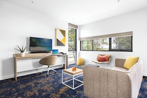 Apartamento Deluxe, 2 habitaciones | Colchones con acolchado adicional, caja fuerte, escritorio