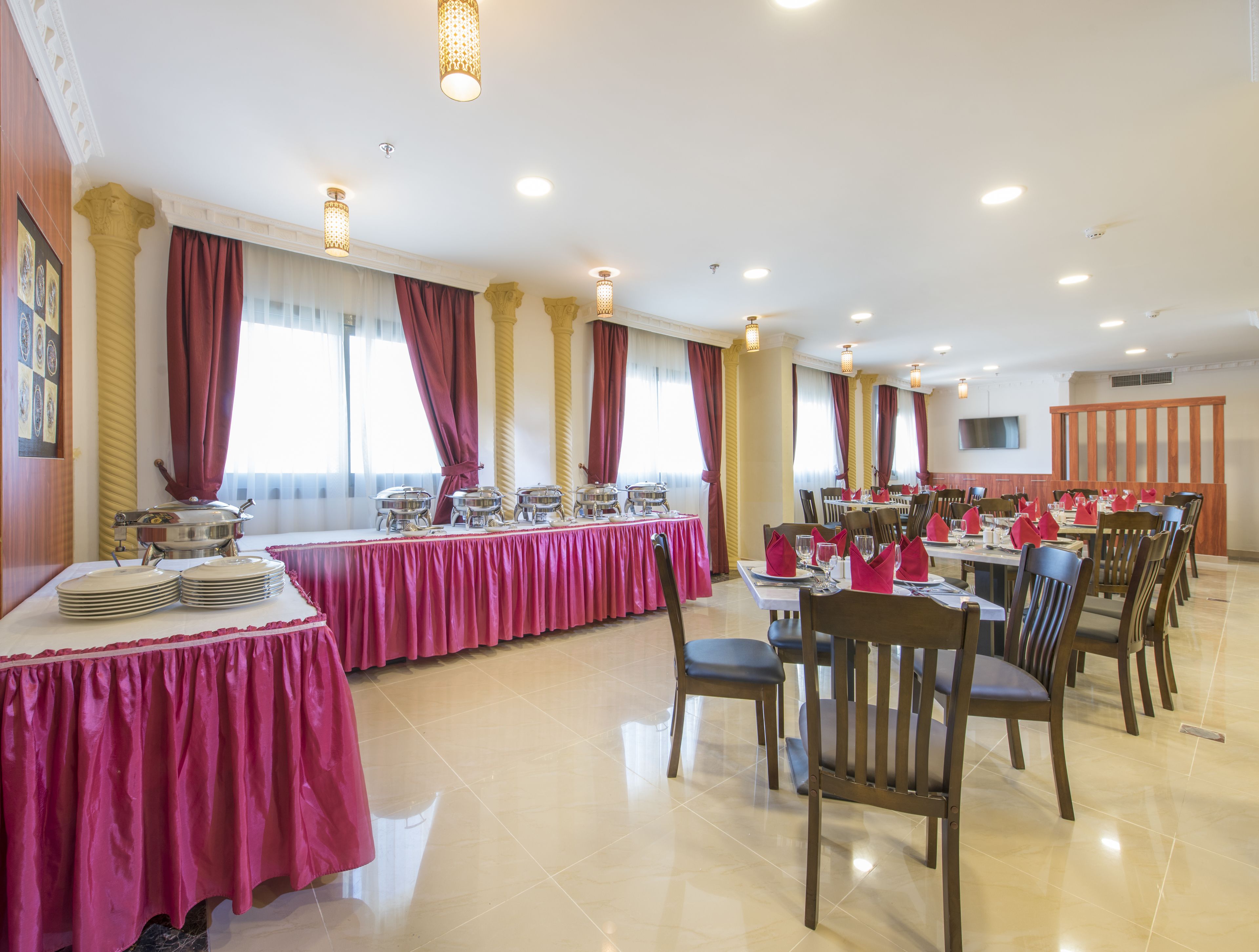 Foto - Royal Tulip Hotel LLC