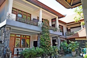 Exterior - Yulia 2 Homestay Sanur Guesthouse (Denpasar)