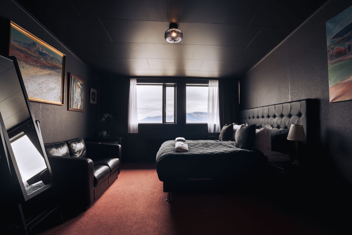 Desk, laptop workspace, free cots/infant beds, free WiFi