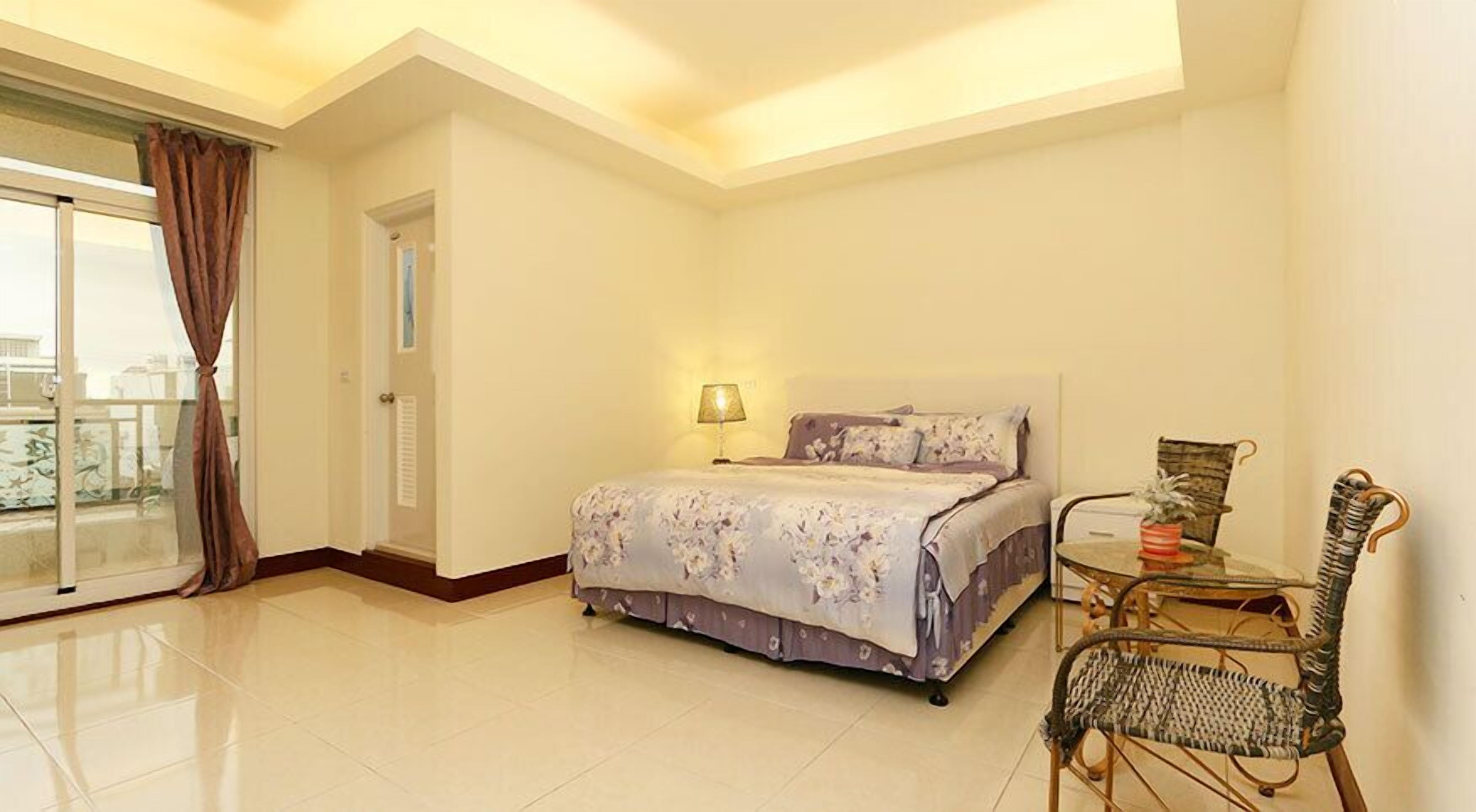 高級寢具、隔音、免費 Wi-Fi