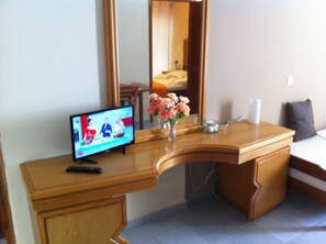 Centro de negocios en la habitación