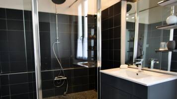 Free toiletries, hair dryer, towels