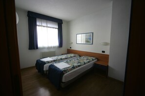 ベビーベッド、WiFi