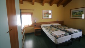 Sınıflandırılmamış resim, 10 üzerinden 3, düğme
