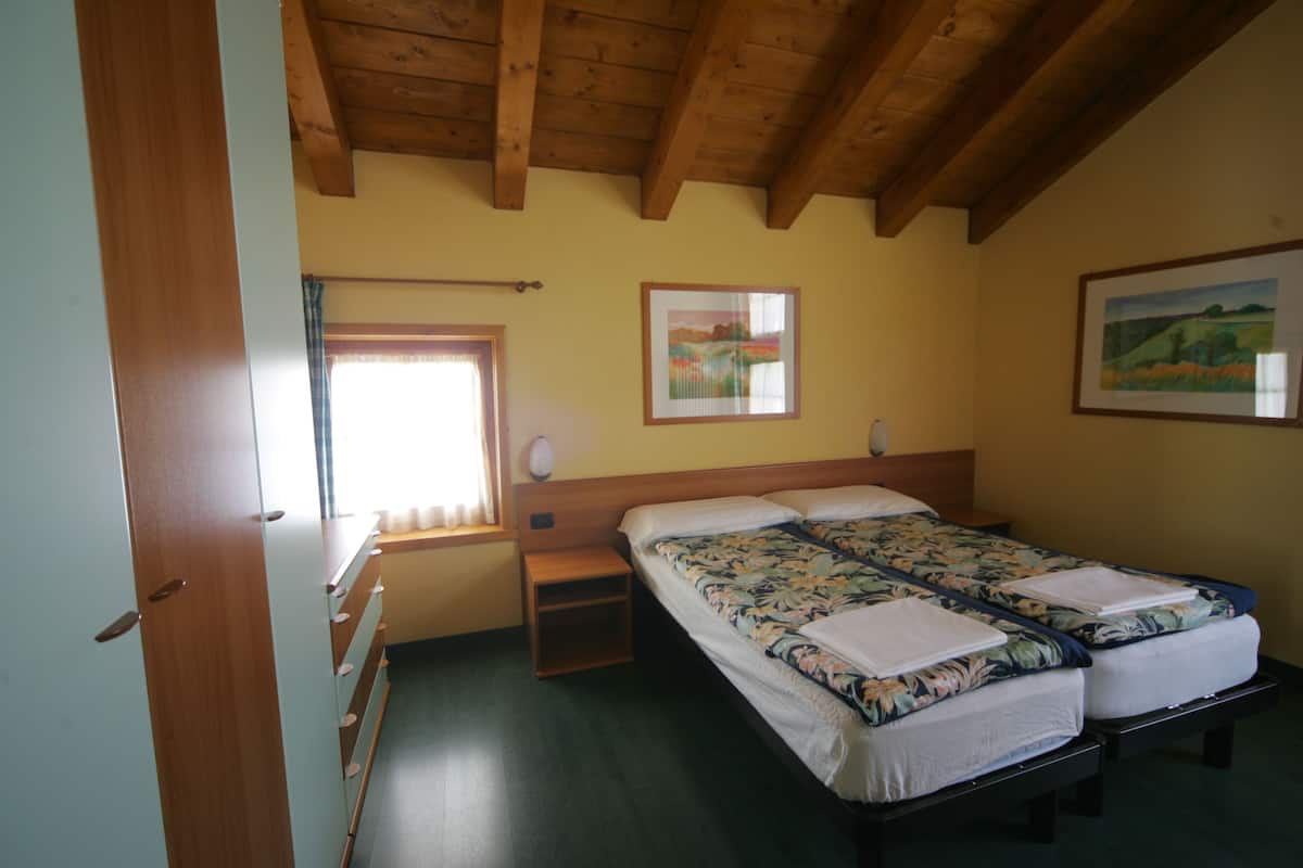 Apartment, 2 Schlafzimmer | Babybetten, WLAN