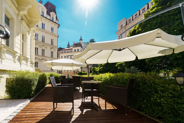Terrace/patio - Hotel Anglický Dvůr (Karlovy Vary)