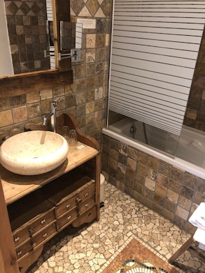 Bathroom - Hôtel de la Chaussée (Briançon)