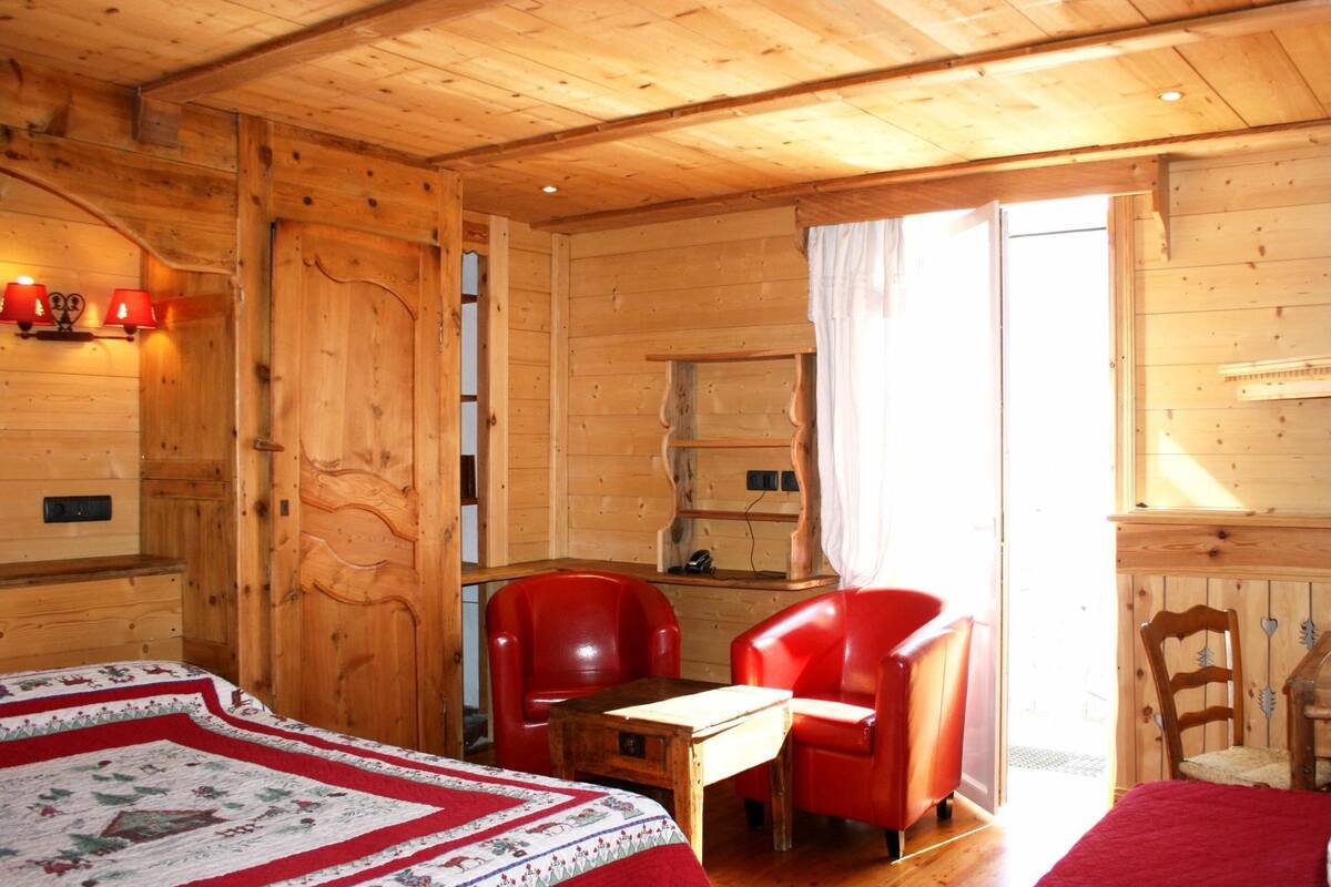 comfort double room | 1 bedroom, desk, soundproofing, free wifi