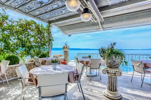 Σερβίρεται πρωινό και βραδινό