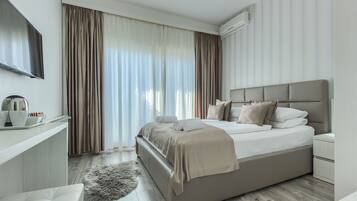 Double Room, Balcony, Sea View | In-room safe, blackout drapes, free WiFi, bed sheets
