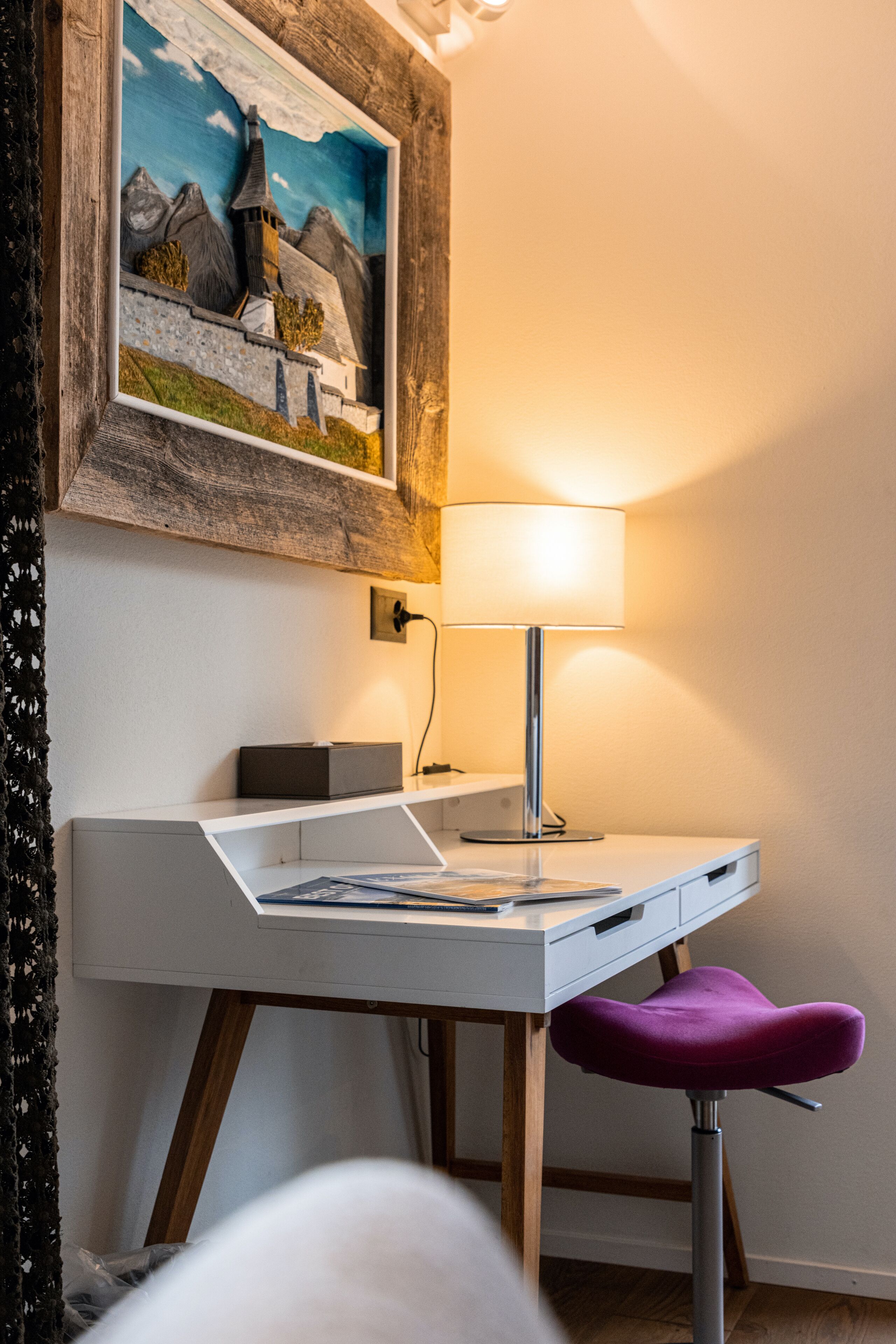 suite, 1 bedroom, balcony | living area | ipad, books